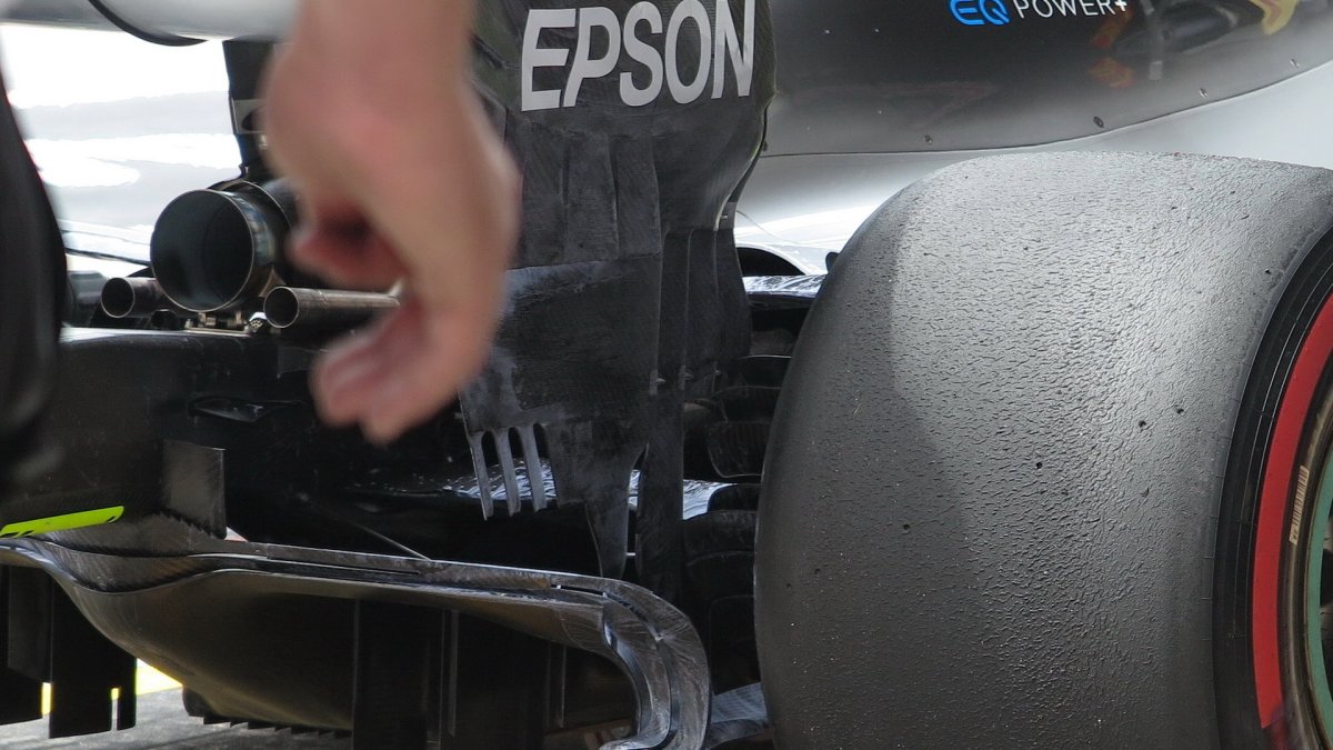 Difuzor Mercedesu W09