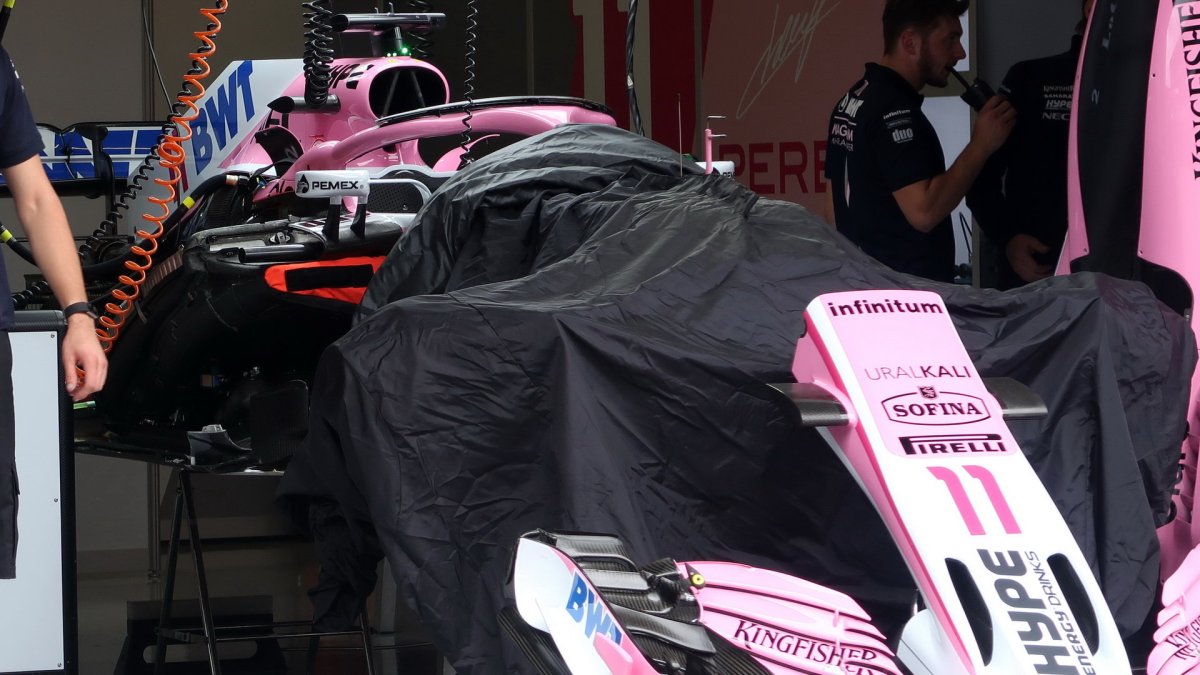 Přípravy na voze Force India v Rakousku