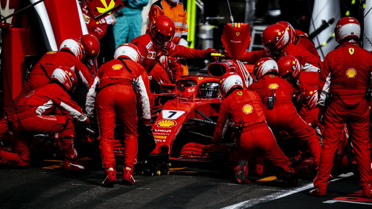 Kimi Räikkönen v závodě ve Francii
