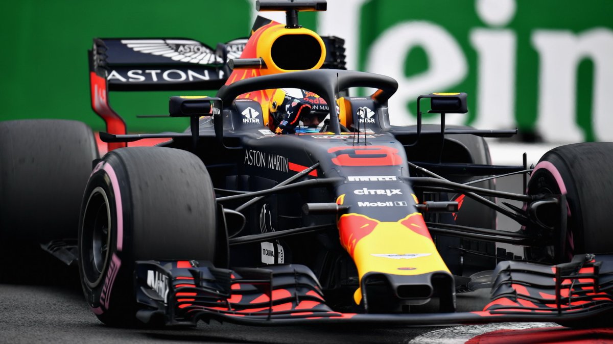 Daniel Ricciardo v kvalifikaci v Mexiku