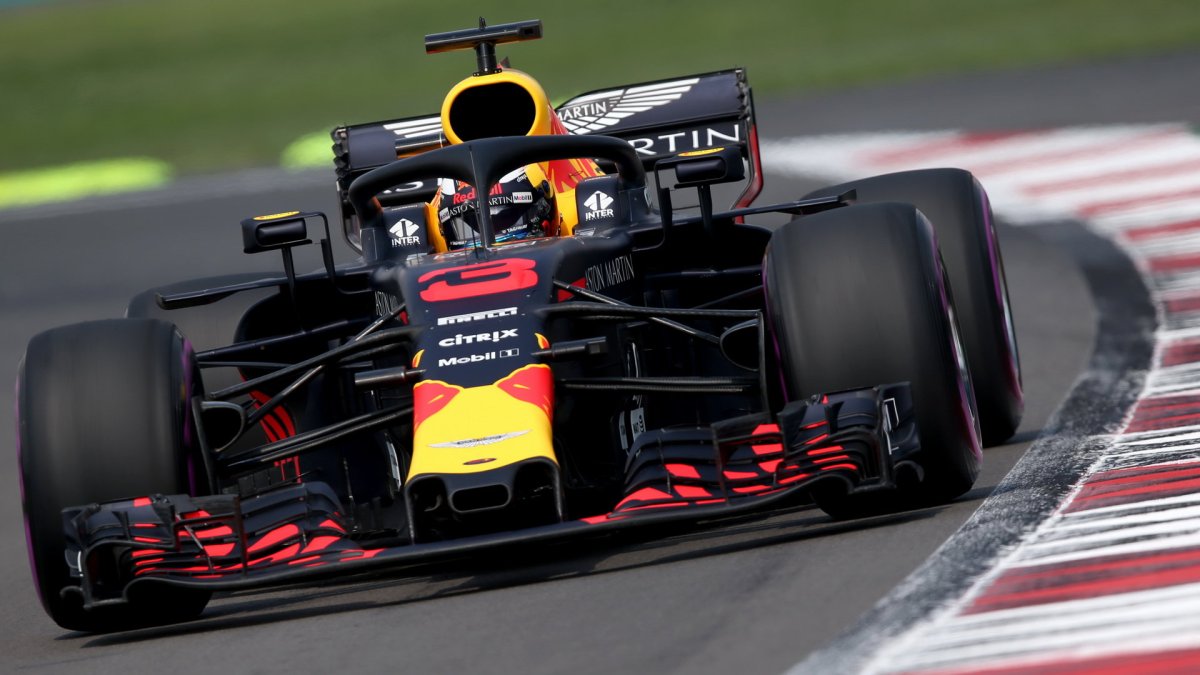 Daniel Ricciardo v tréninku v Mexiku