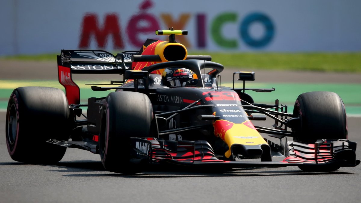 Max Verstappen v tréninku v Mexiku