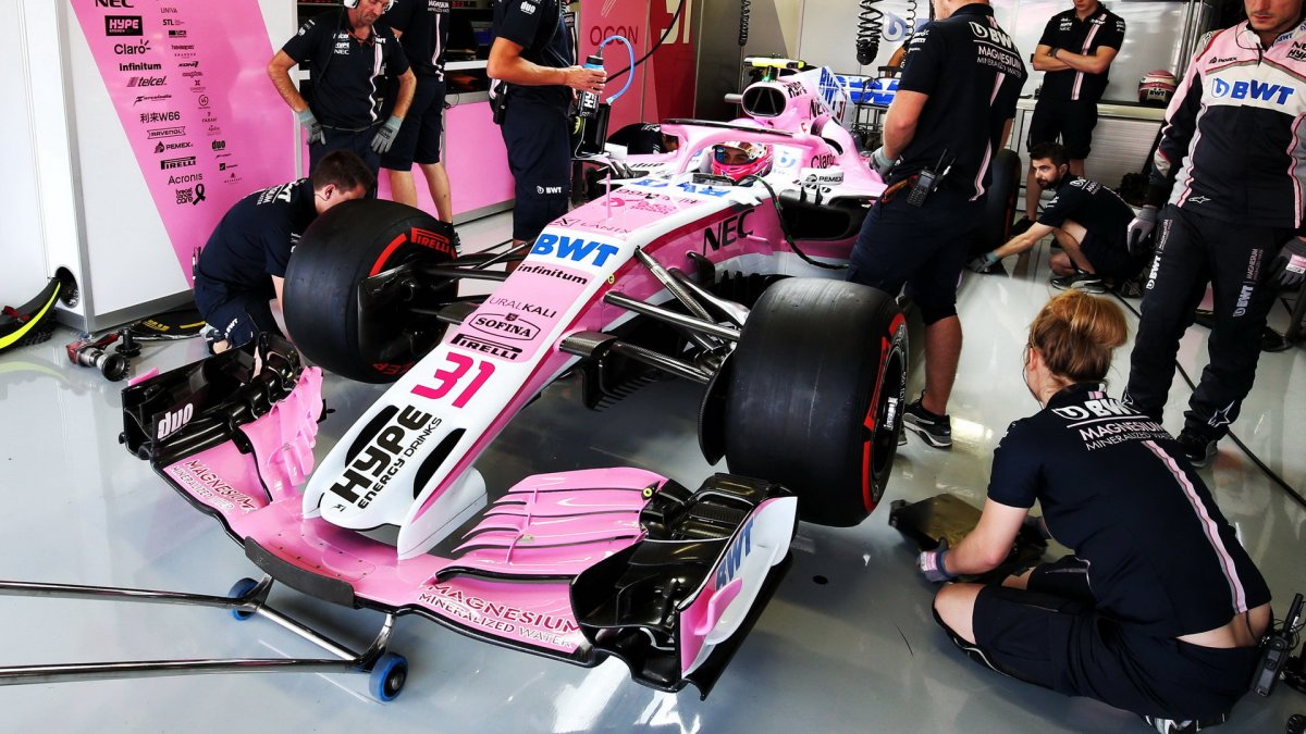 Esteban Ocon v tréninku v Mexiku