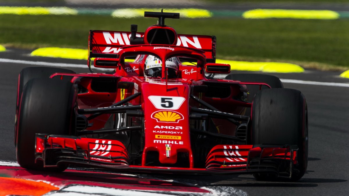 Sebastian Vettel v tréninku v Mexiku