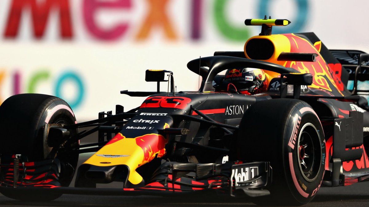 Max Verstappen v tréninku v Mexiku