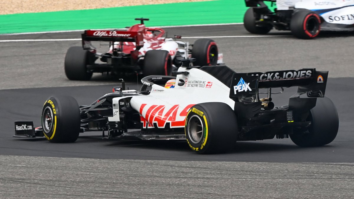 Romain Grosjean počas závodu na Nürburgringu