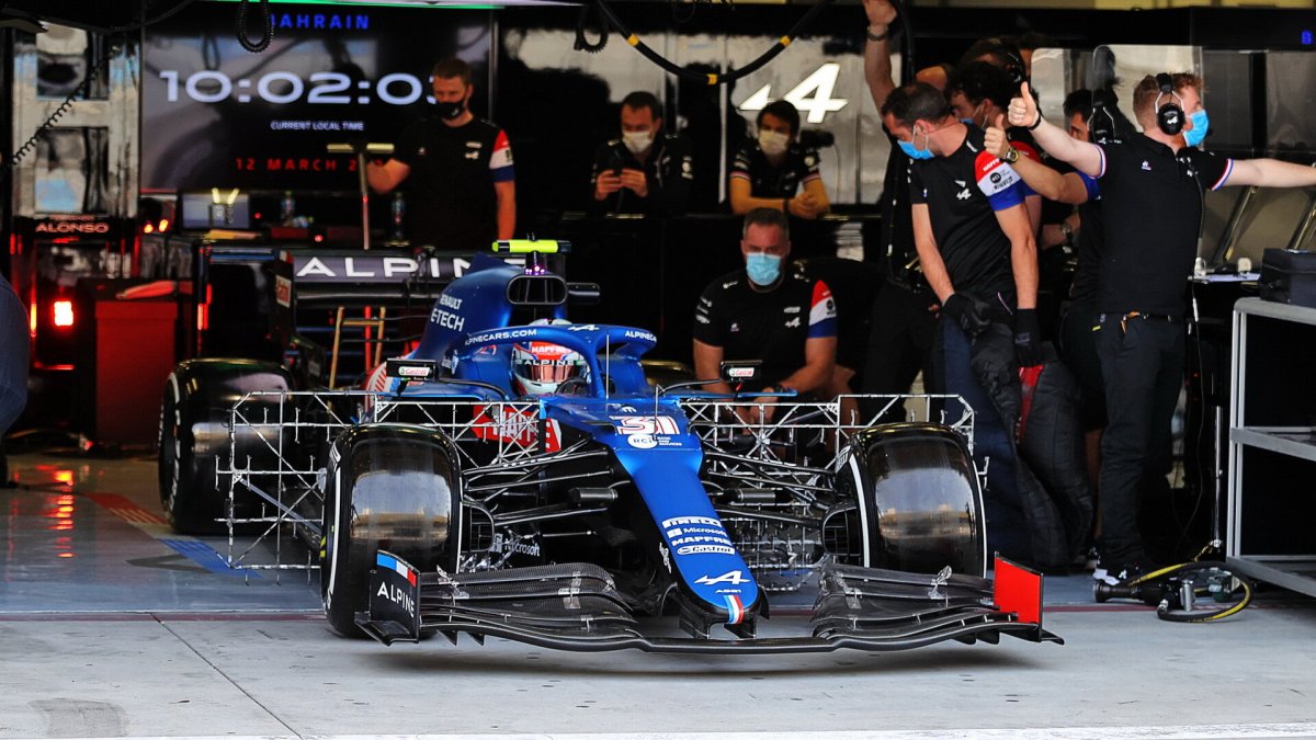 Esteban Ocon - první předsezonní testy v Bahrajnu