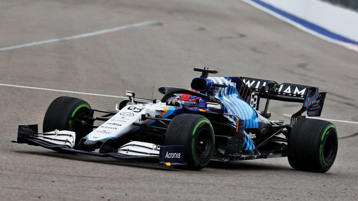 George Russell v závodě v Soči