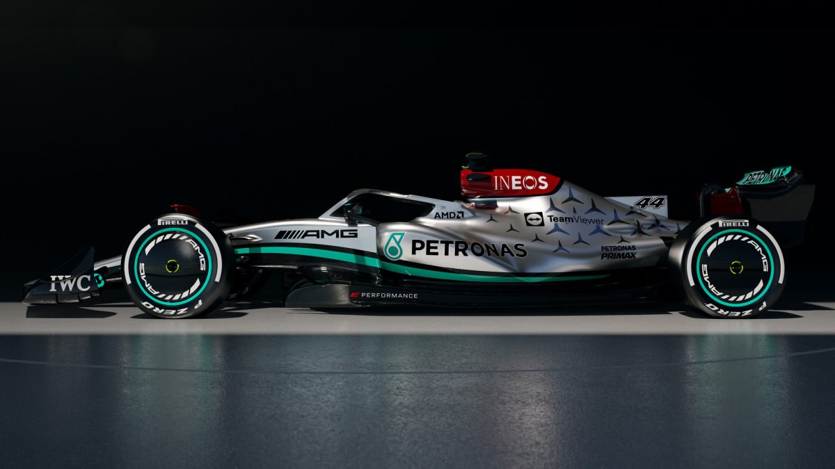 Mercedes W13