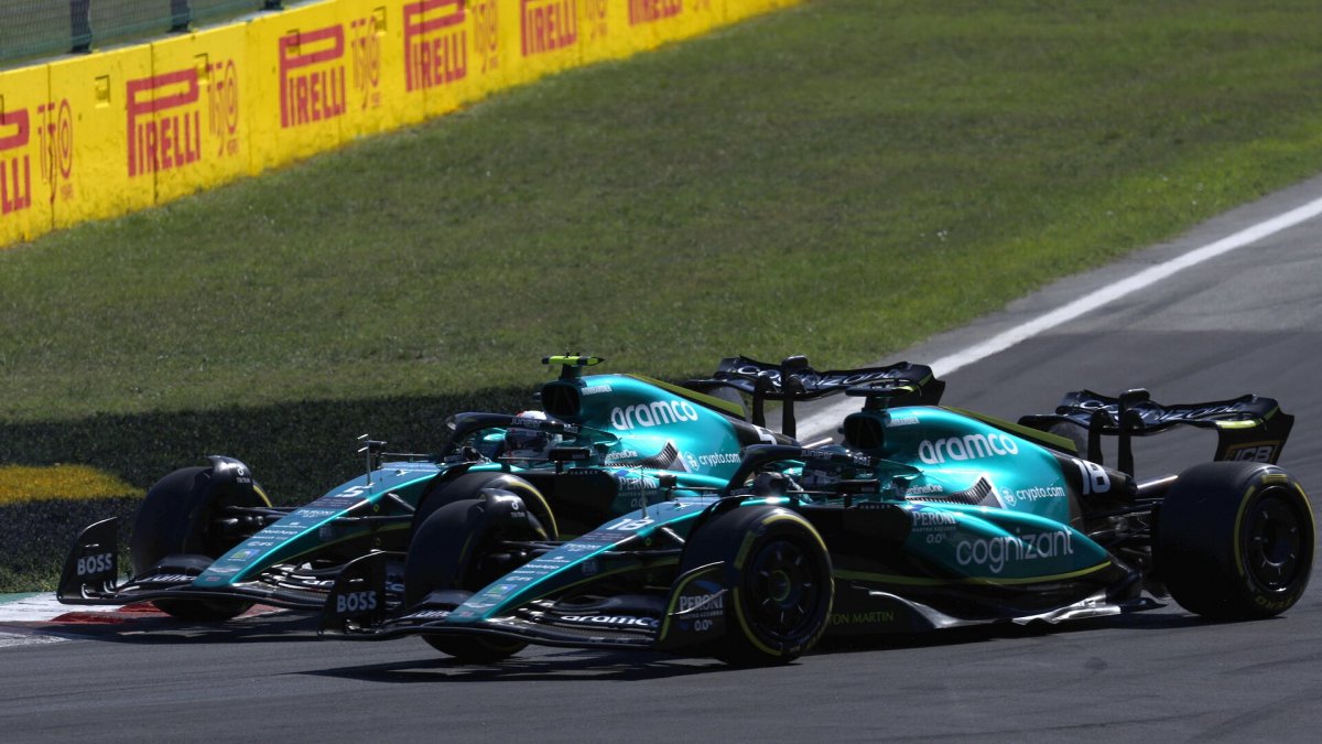 Lance Stroll a Sebastian Vettel v závodě na Monze
