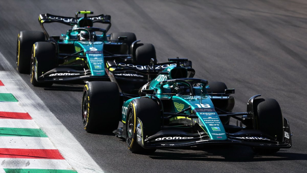 Lance Stroll a Sebastian Vettel v závodě na Monze