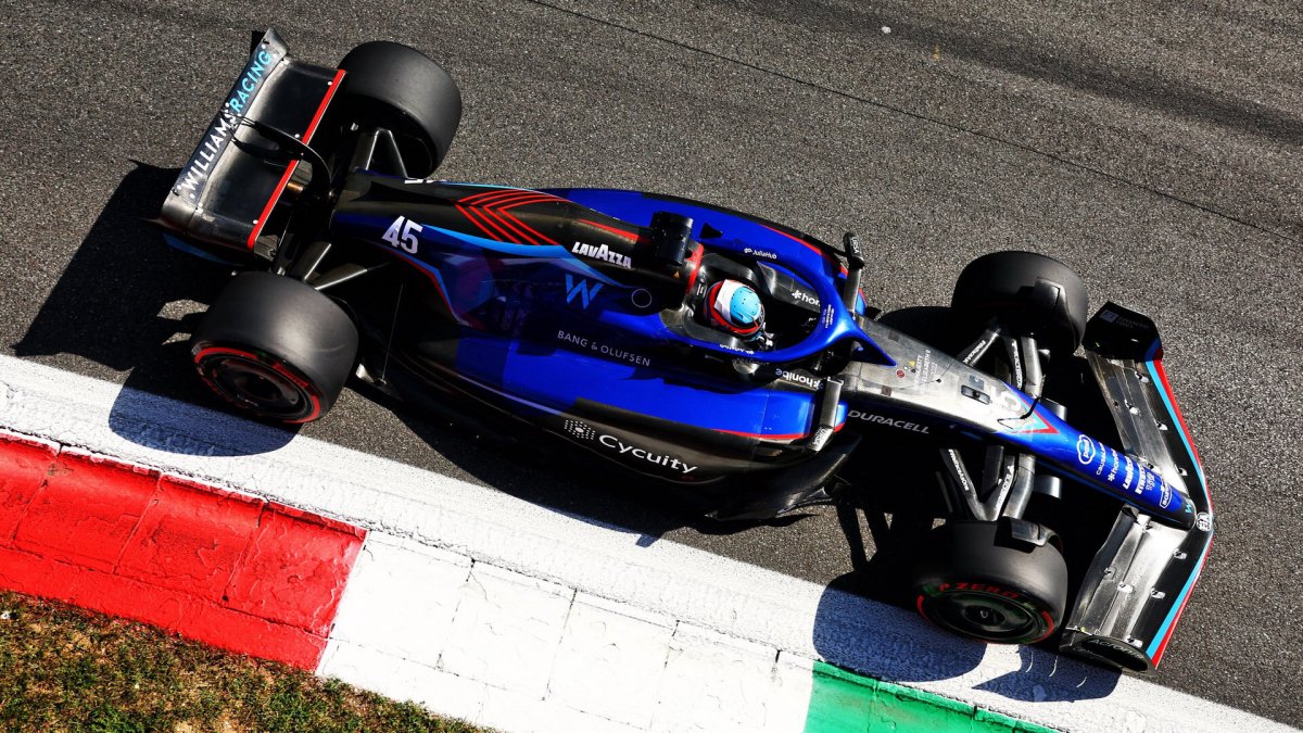 Nyck de Vries při svém debutu s Williamsem v Monze