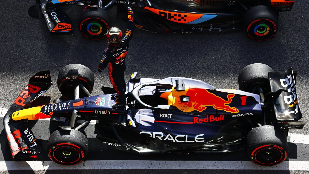 Max Verstappen si dojel pro vítězství v závodě v Brazílii