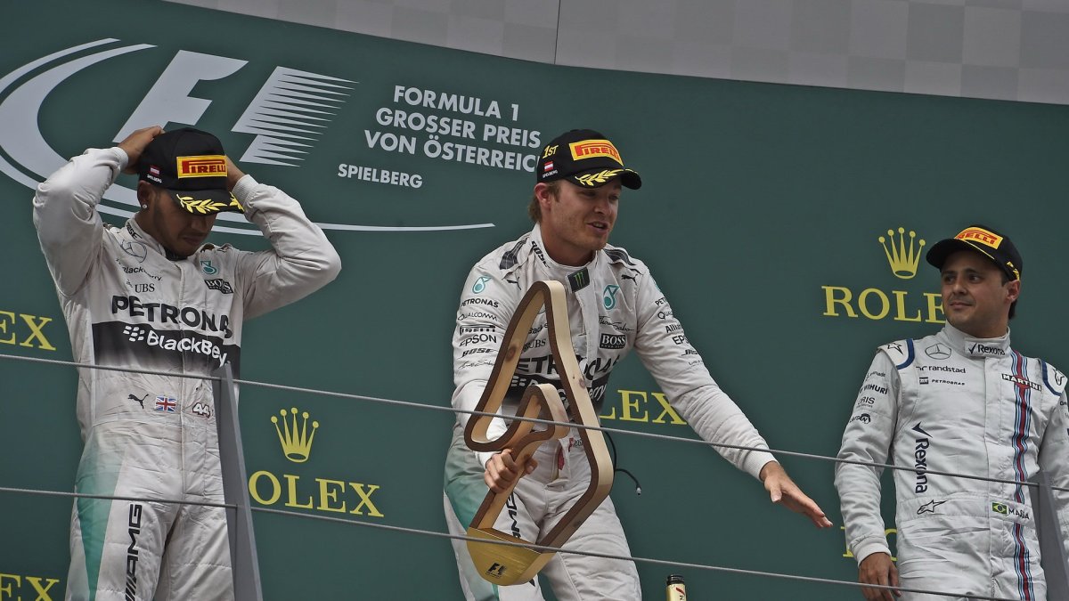 Hamilton odmítl, že by test vynechal kvůli výsledku z Rakouska