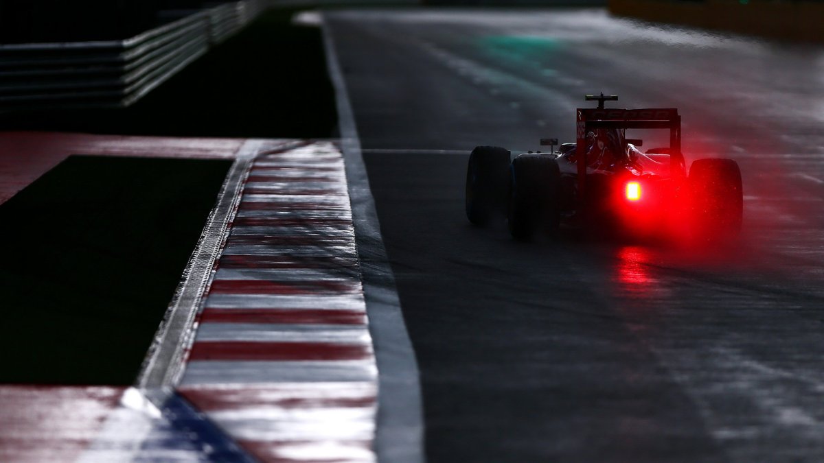 Carlos Sainz v Soči