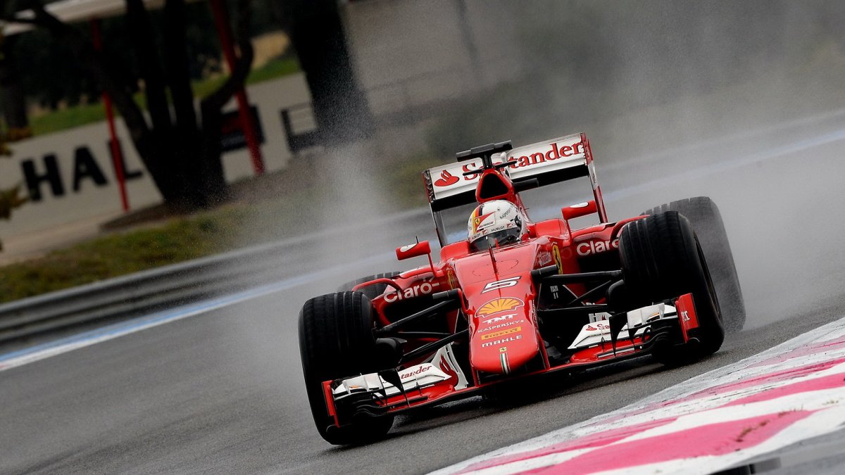 Sebastian Vettel druhý den testů v Paul Ricard 2016