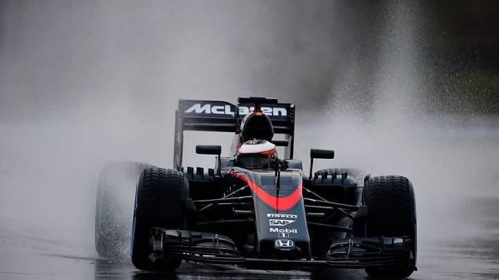 Stoffel Vandoorne s McLarenem