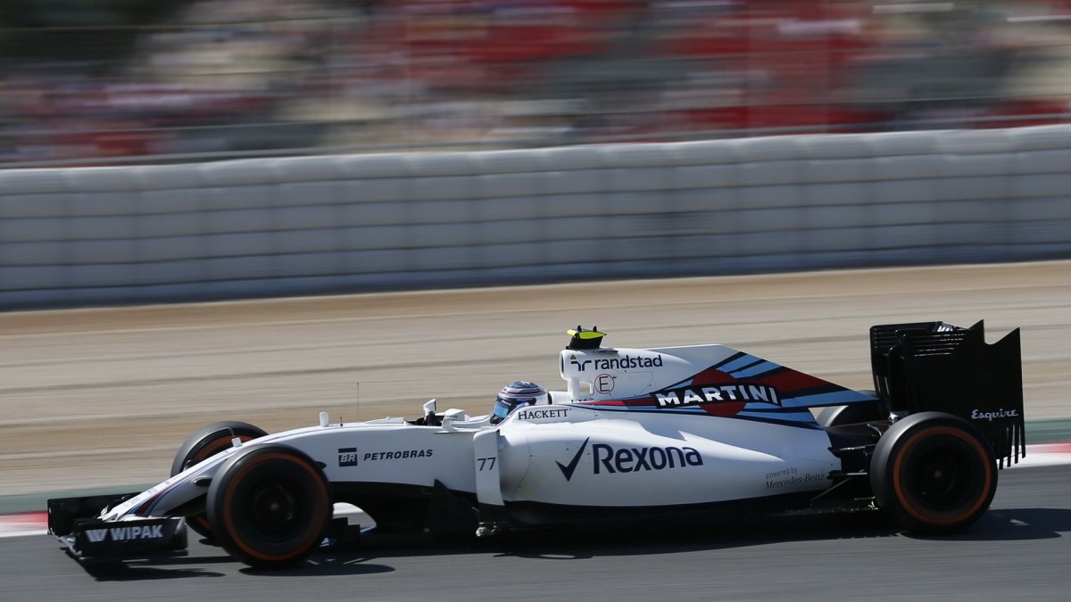 Valtteri Bottas při kvalifikaci v Barceloně
