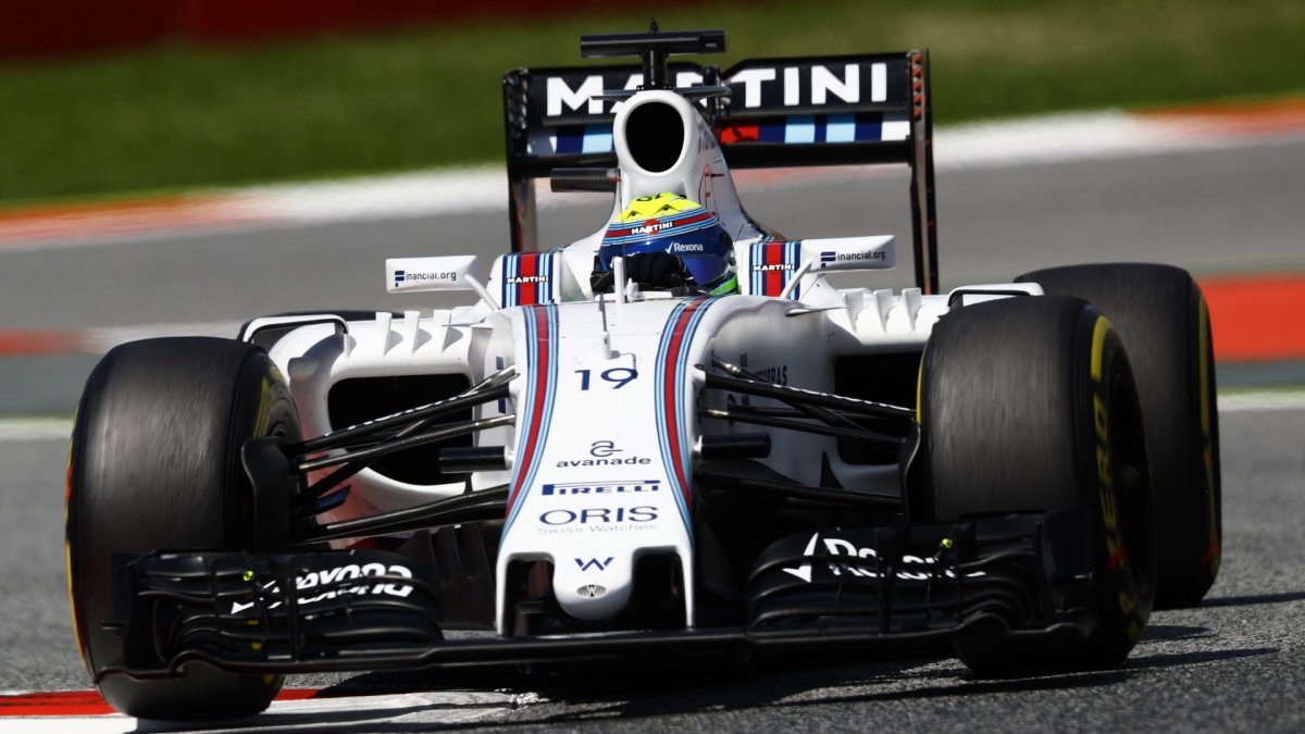 Felipe Massa při kvalifikaci v Barceloně