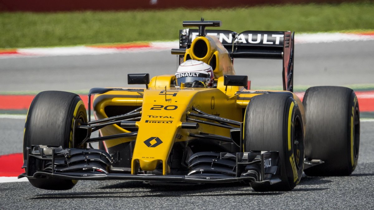 Kevin Magnussen při kvalifikaci v Barceloně