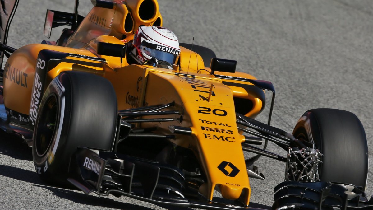 Kevin Magnussen při tréninku v Barceloně