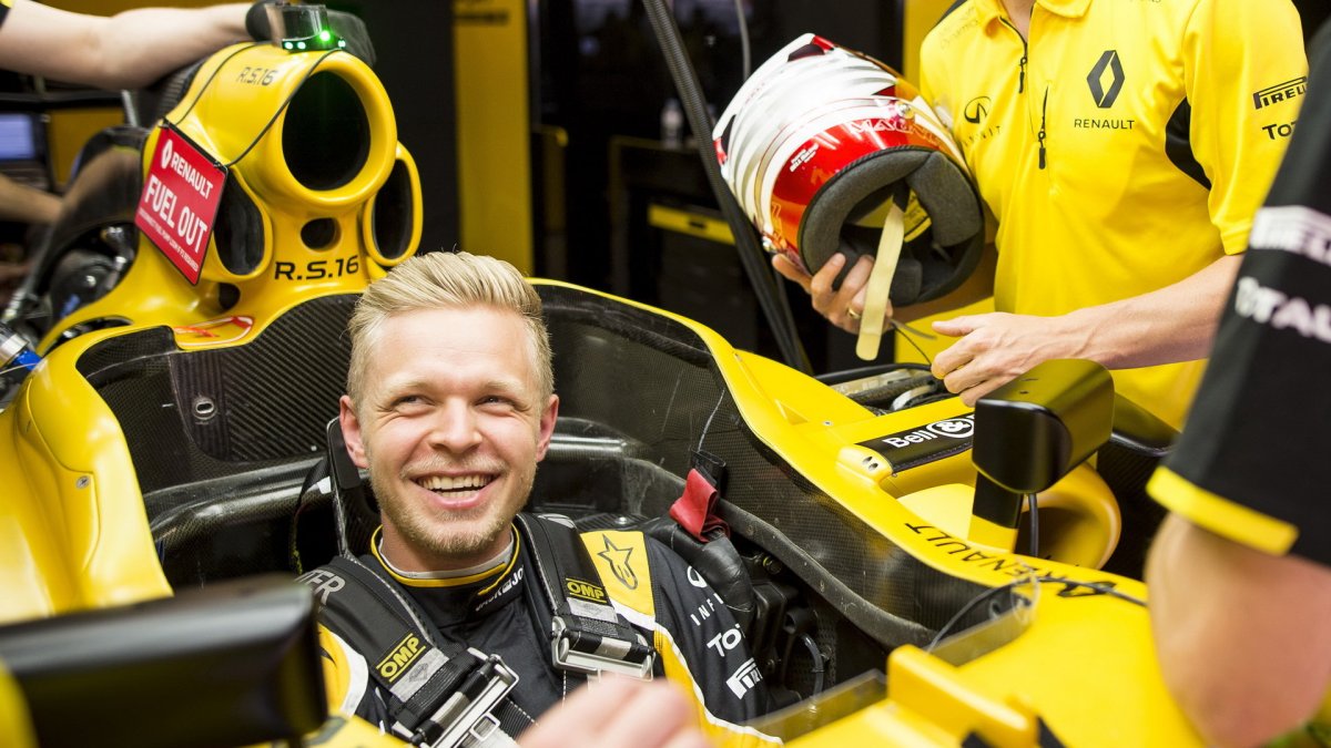 Kevin Magnussen při tréninku v Barceloně
