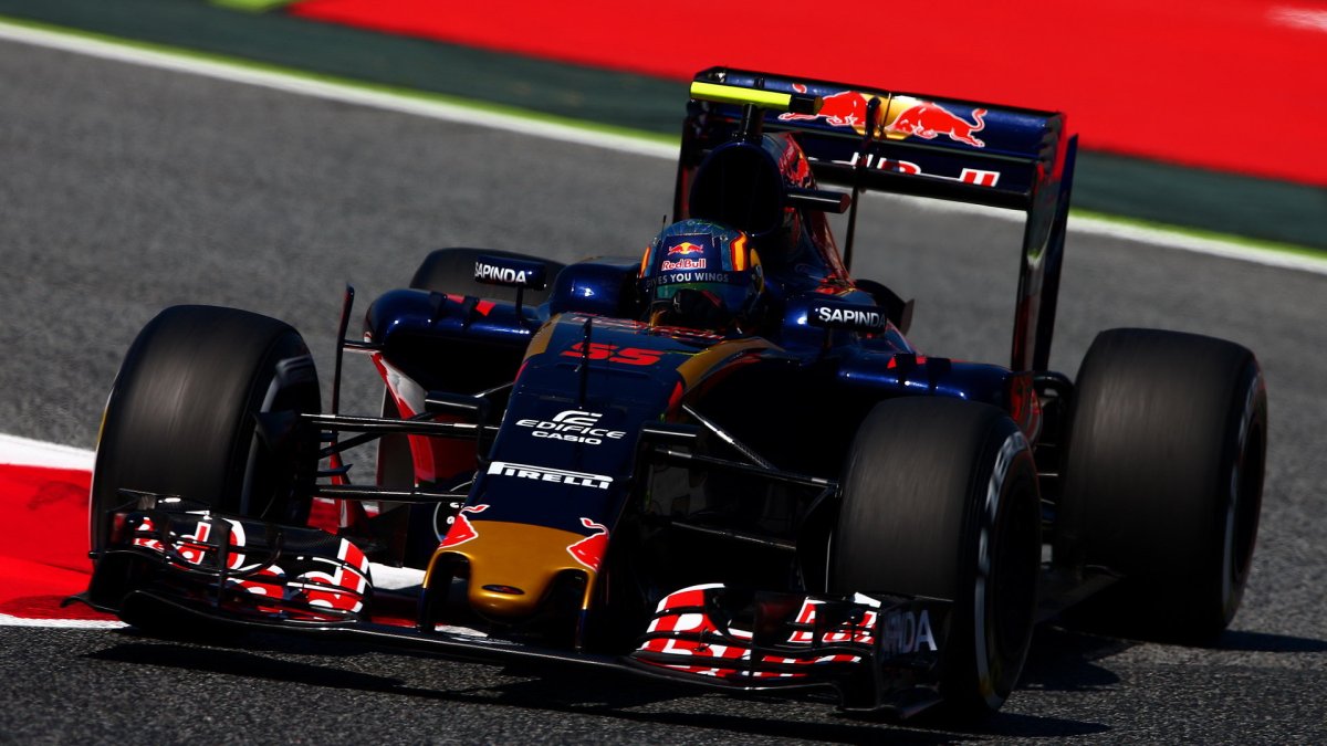 Carlos Sainz při tréninku v Barceloně