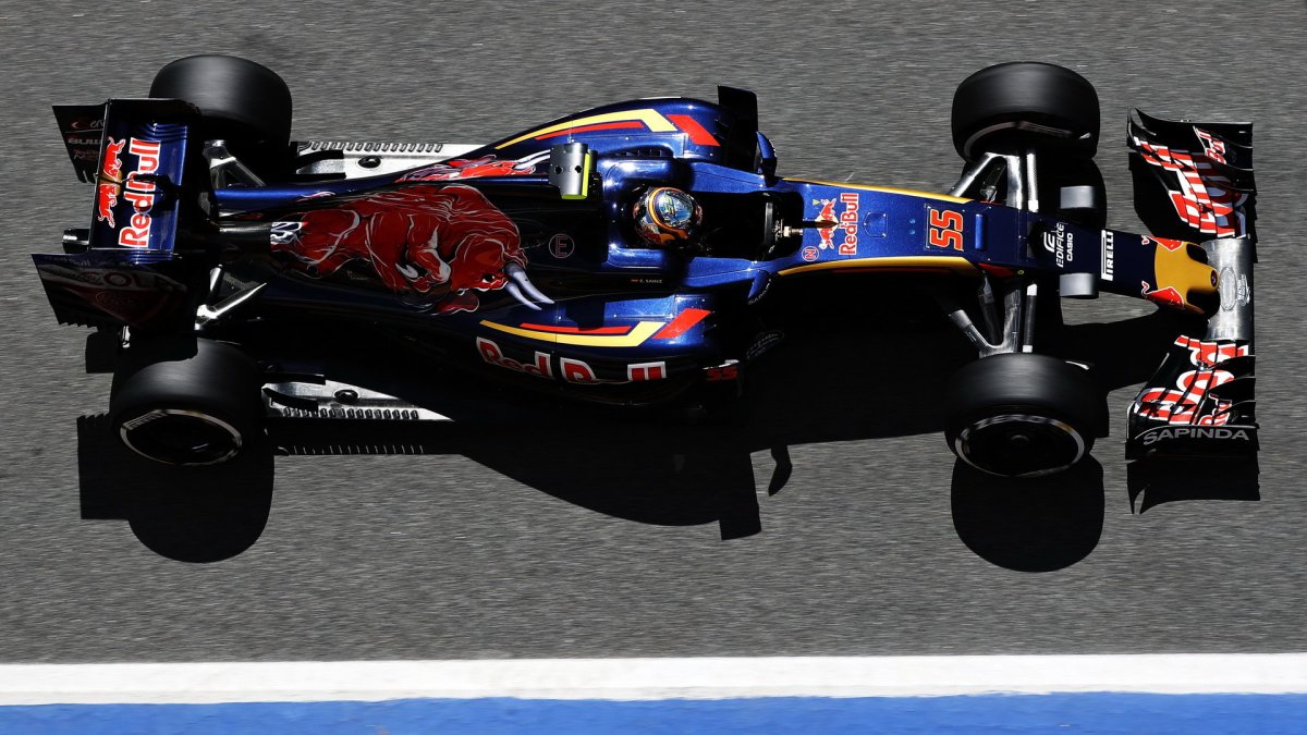 Carlos Sainz při tréninku v Barceloně