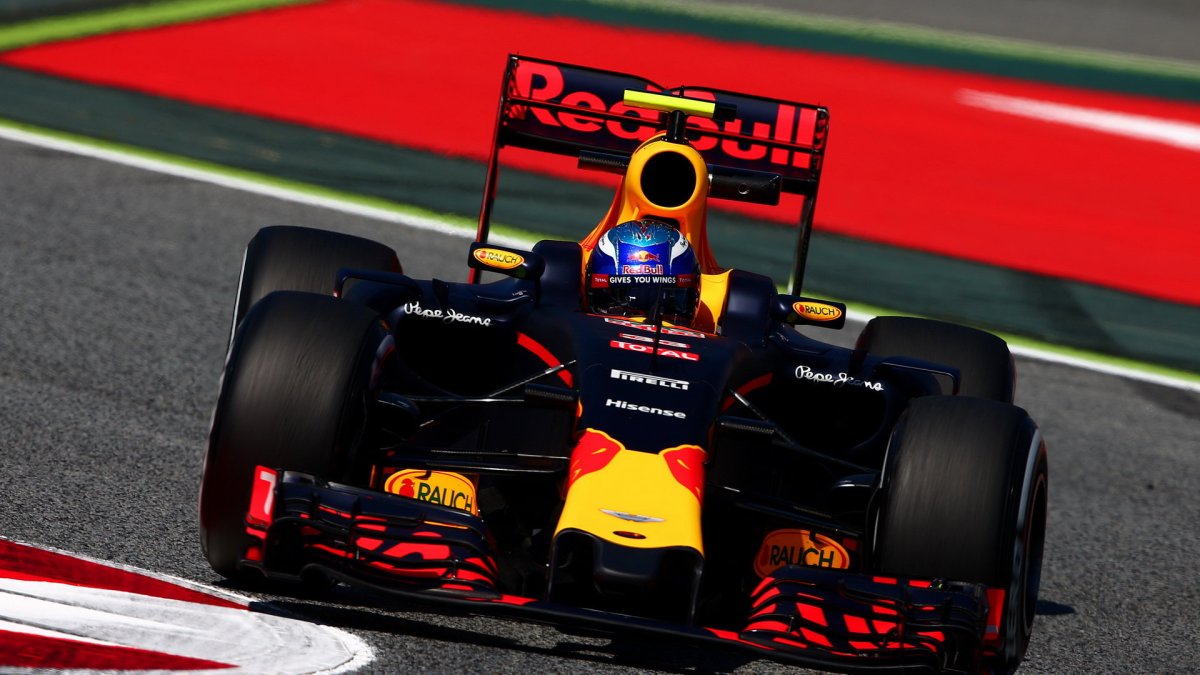 Max Verstappen při tréninku v Barceloně