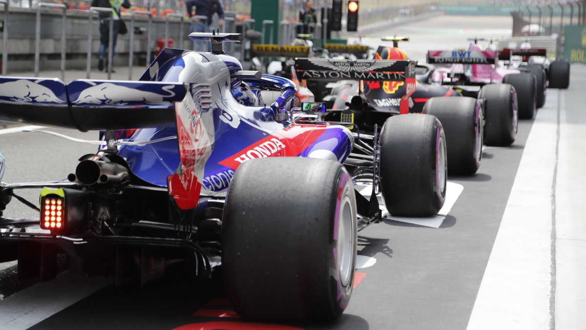 Brendon Hartley před závodem v Číně