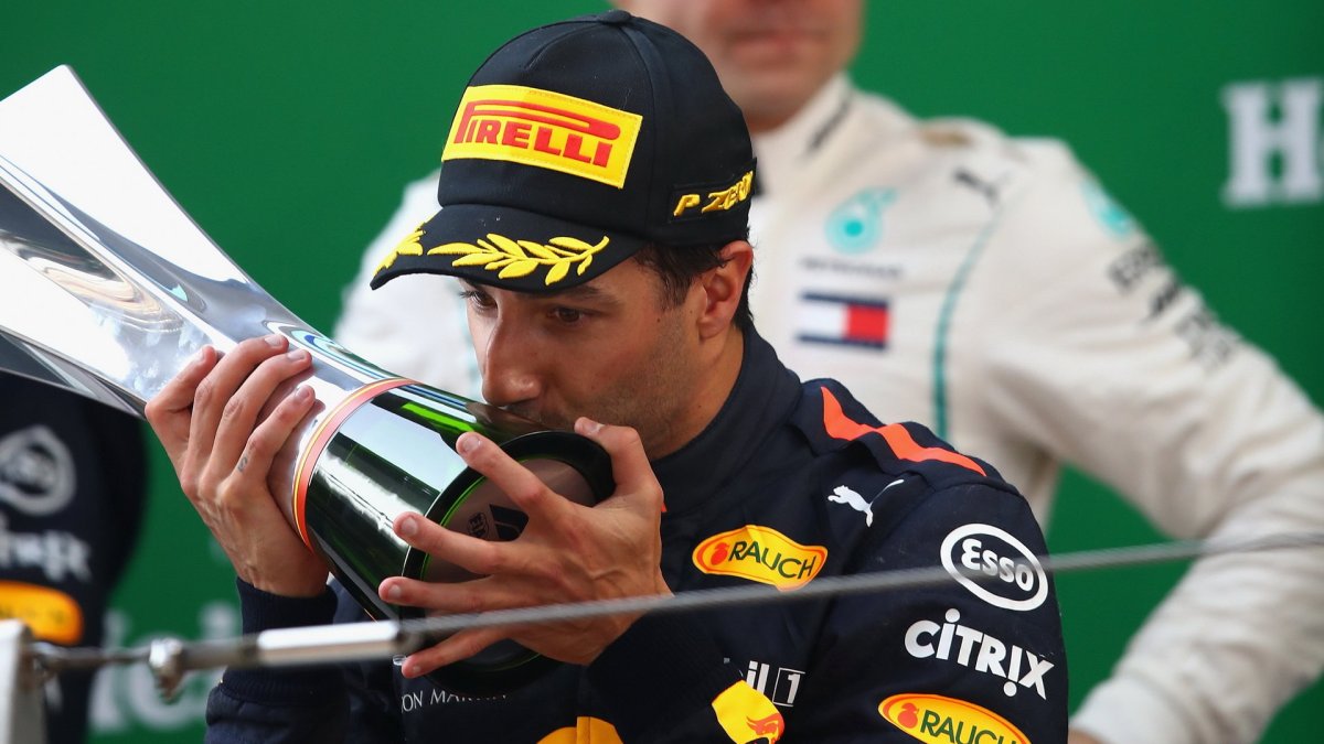 Daniel Ricciardo se velmi těšil ze svého vítězství v závodě v Číně