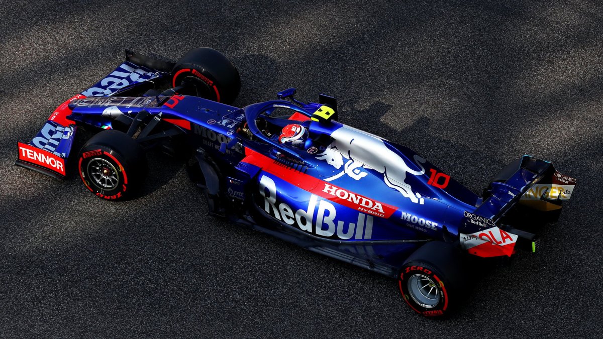 Pierre Gasly v kvalifikaci v Abú Zabí