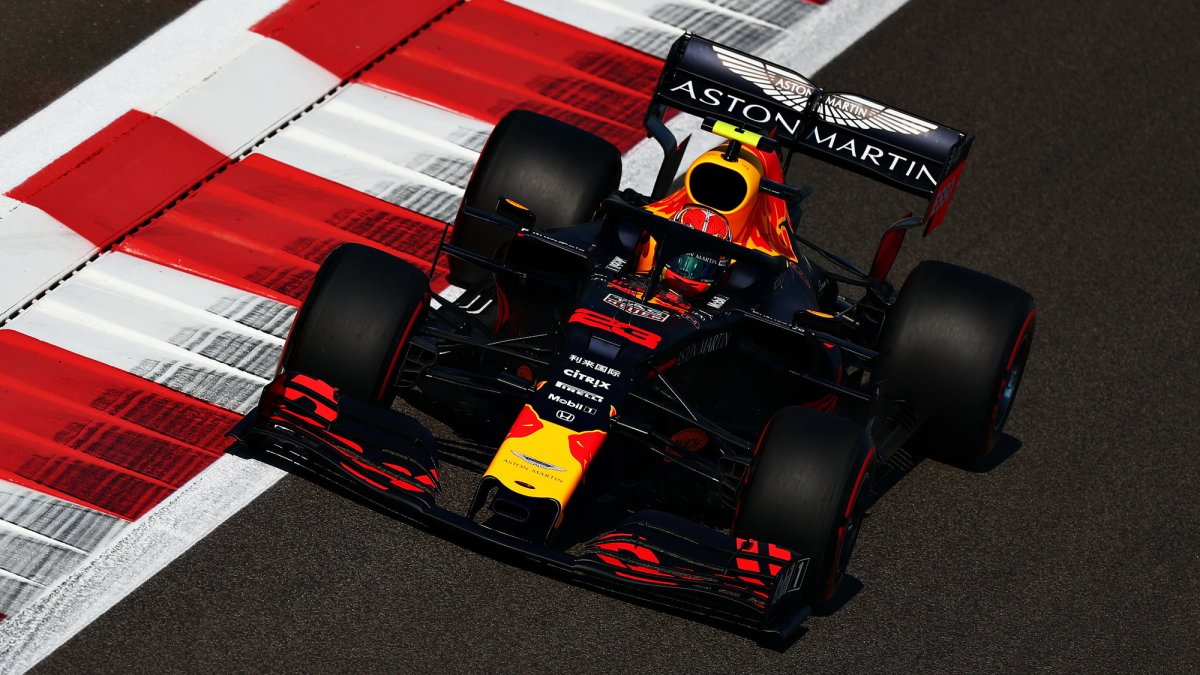 Alexander Albon v tréninku v Abú Zabí