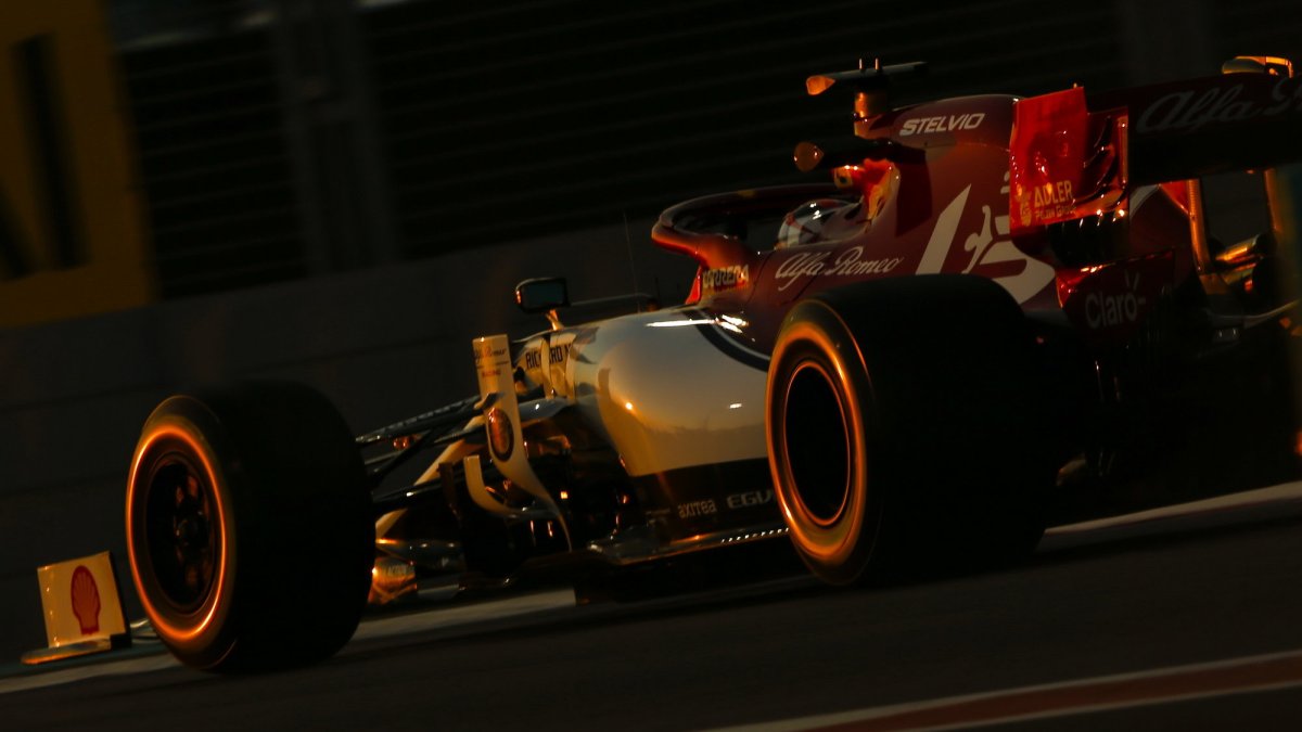 Kimi Räikkönen v tréninku v Abú Zabí