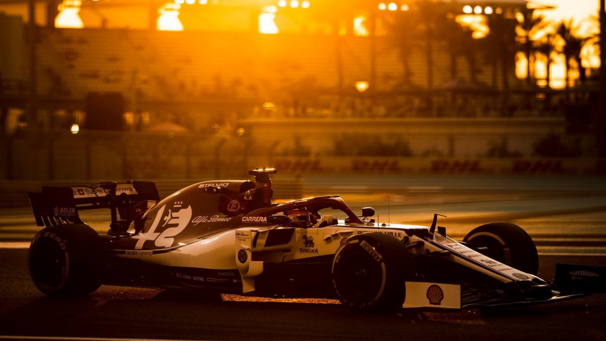 Kimi Räikkönen v tréninku v Abú Zabí