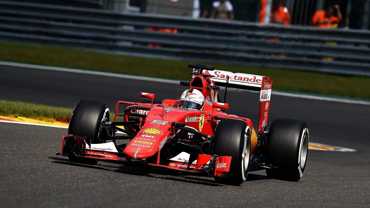 Sebastian Vettel se připravuje na GP Belgie 2015