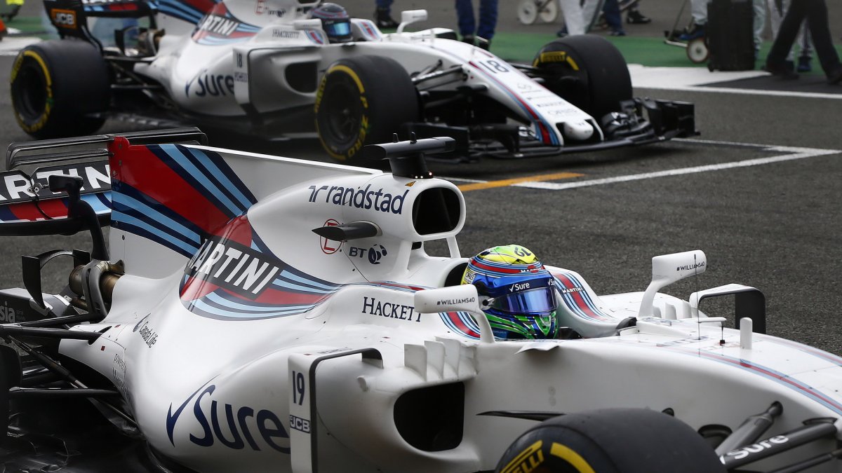Felipe Massa před závodem v Silverstone