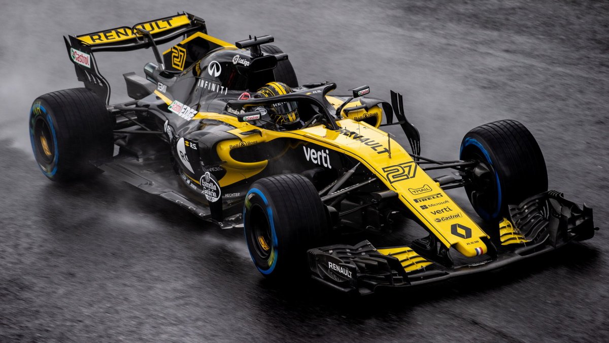 Nico Hülkenberg při pátečním deštivém tréninku na Monze