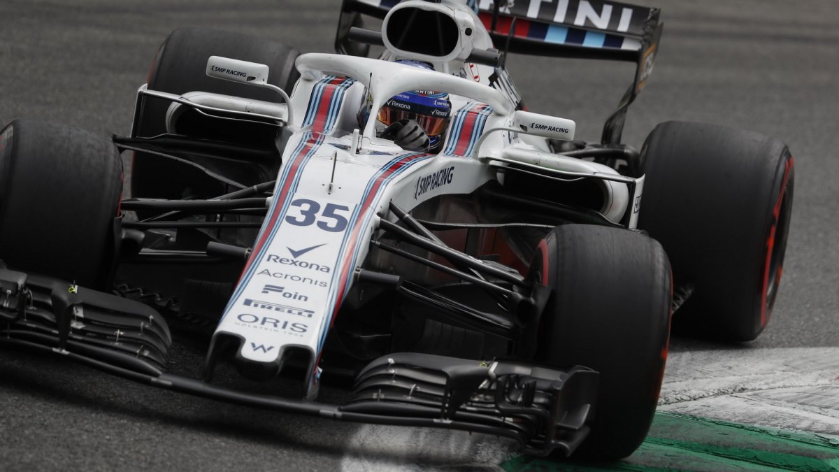 Sergej Sirotkin při pátečním tréninku na Monze