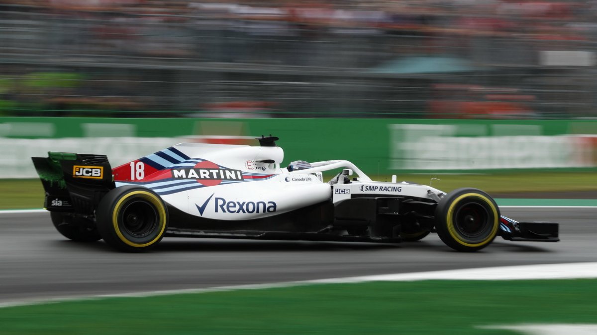 Lance Stroll při pátečním tréninku na Monze