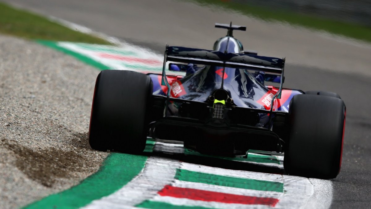 Brendon Hartley při pátečním tréninku na Monze