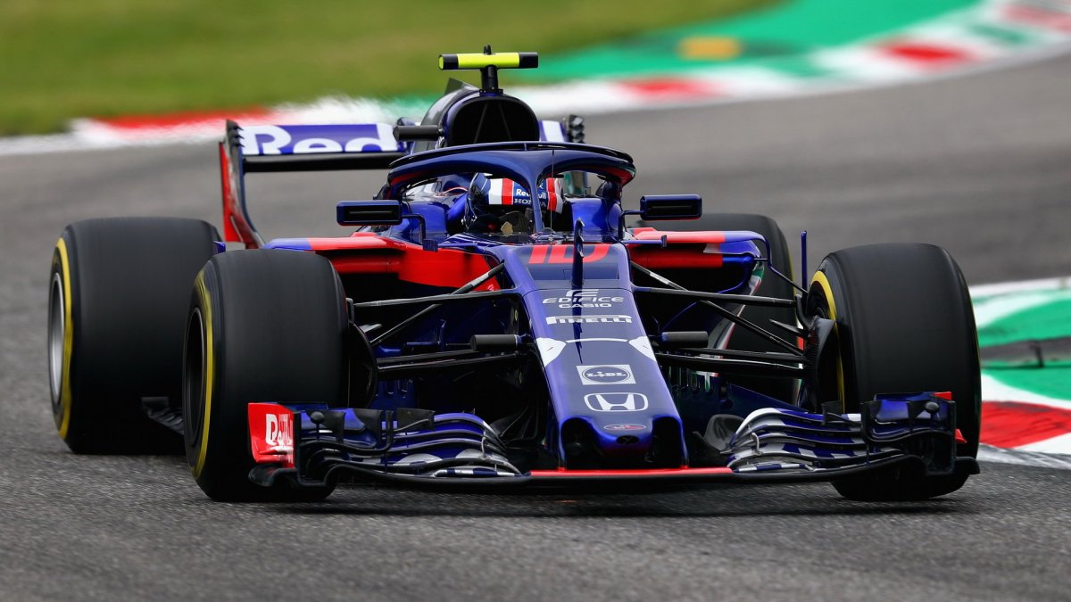 Pierre Gasly při pátečním tréninku na Monze
