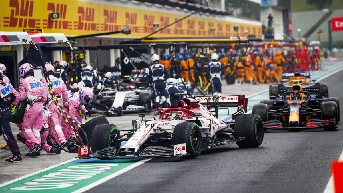 Kimi Räikkönen v závodě v Maďarsku