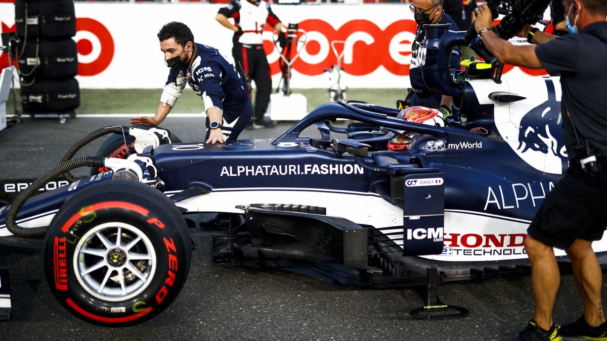 Pierre Gasly před startem závodu v Kataru