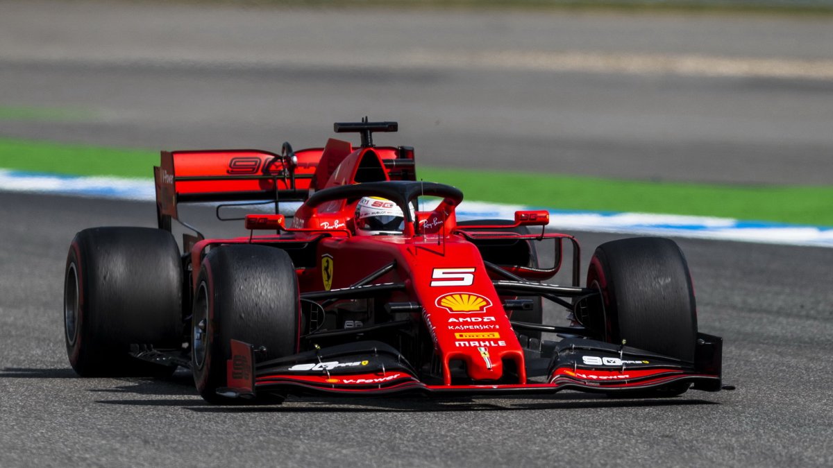 Sebastian Vettel v tréninku v Německu