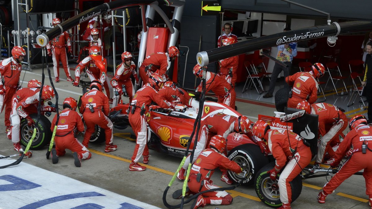 Kimi Räikkönen v závodě v Silverstone