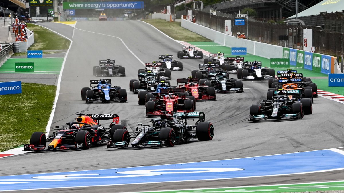 Start závodu v Barceloně