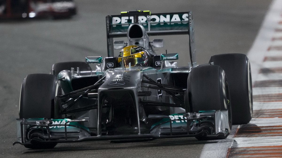 Hamilton, Lewis