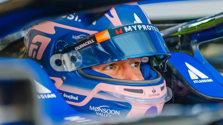 Alex Albon ve Williamsu.