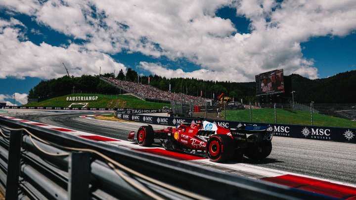 Charles Leclerc v Rakousku.